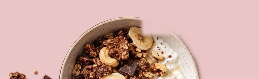 Granola v miske