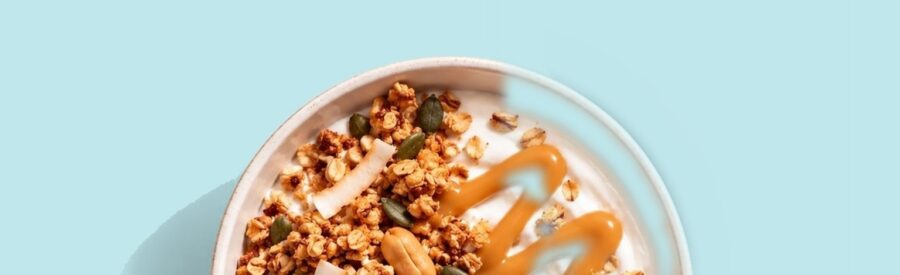 Granola v miske
